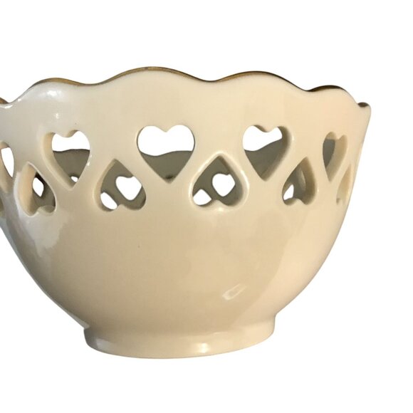 Lenox Porcelain Salt & Pepper Shakers With Heart Cutout Bowl - Picture 7 of 8